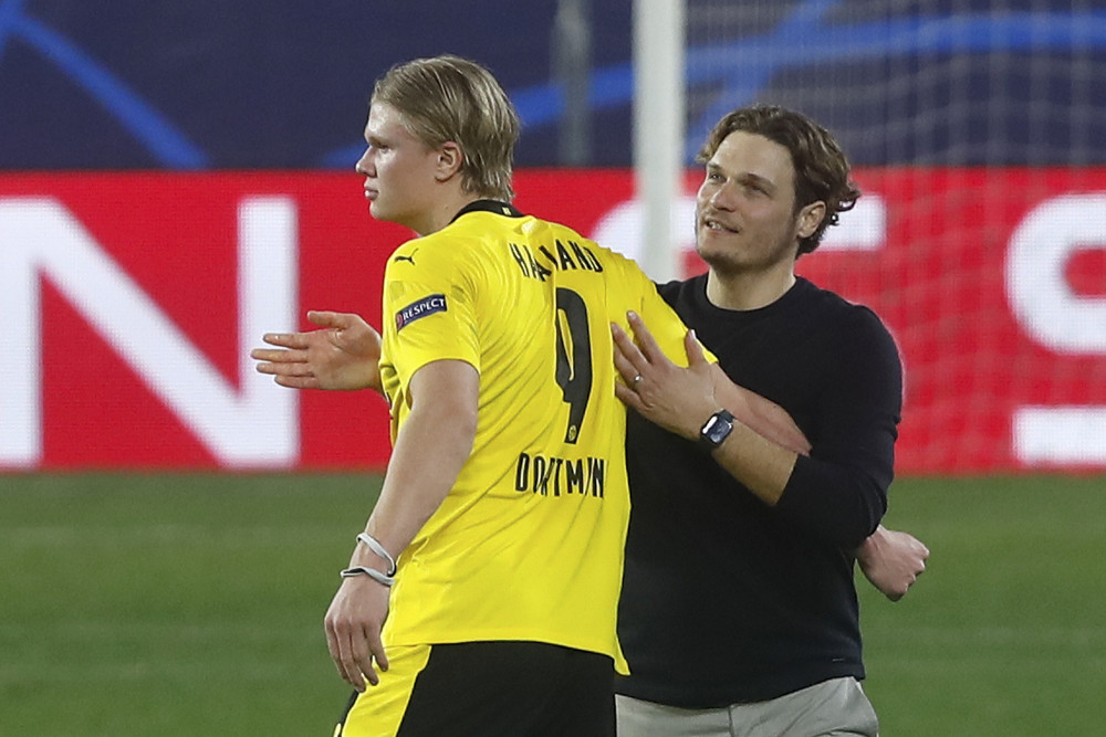 在中场的多 在中场的多